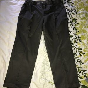 JOS.A.Bank nwt. Pleated sz36/29